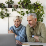 seniors-couple-learning-use-technology